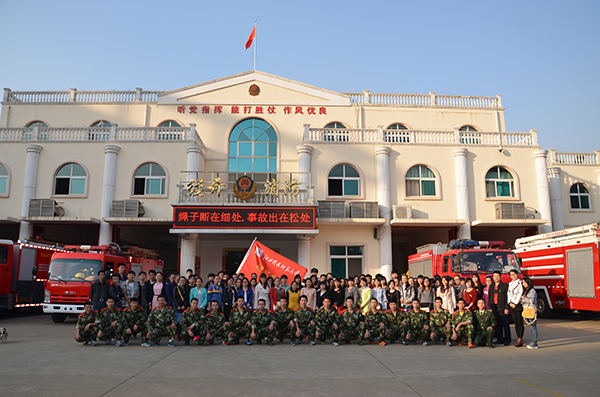 我校研究生赴南昌市经开区消防大队参观学习-